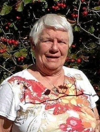 Mme Hélène Loades, née Pilote