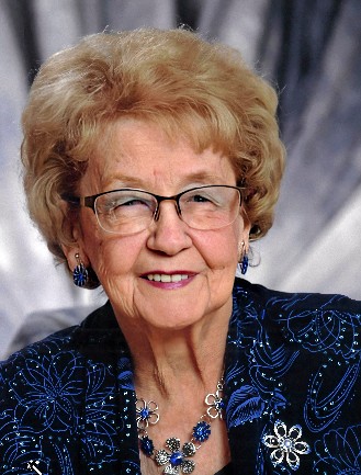 Mme Laurette Champagne-Harnois