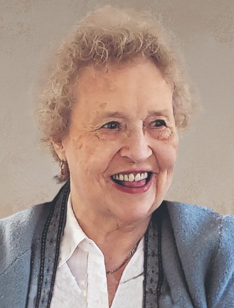 Mme Jeannine Tousignant Lafrenière