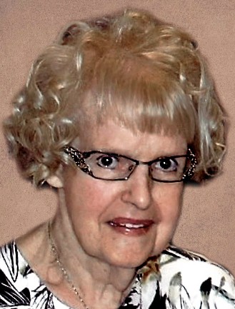 Mme Esther Girard Fortin