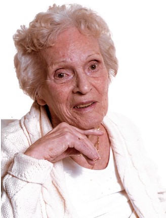 Mme Raymonde Côté