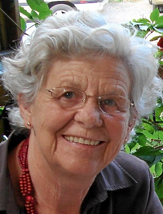 Mme Thérèse Dandurand