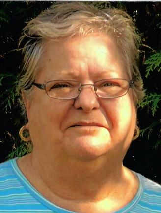 Mme Adrienne Dion Danis