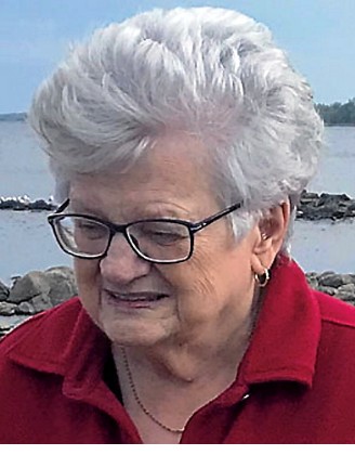 Mme Jeanne-Mance Côté Tremblay