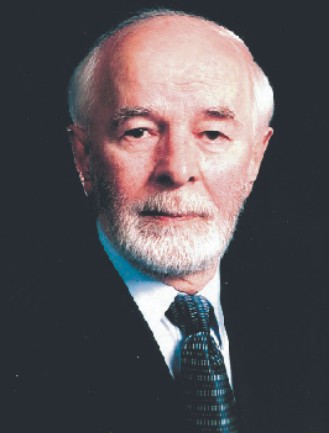 Dr Romuald Audet