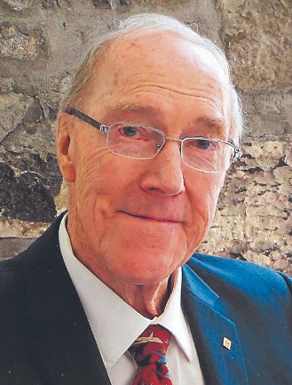 Claude Paré