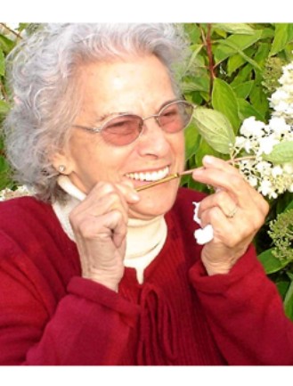 Mme Héléna Cloutier Cadotte