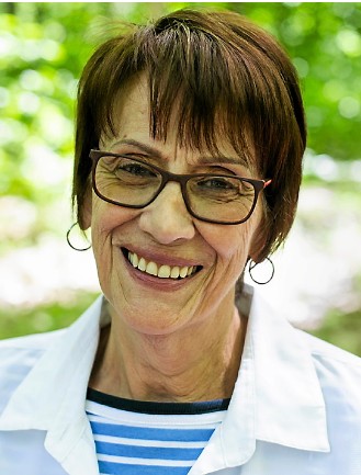 Mme Carmen Lessard Boulanger