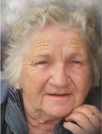 Mme Monique Matteau