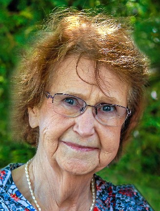 Mme Angèle Parent