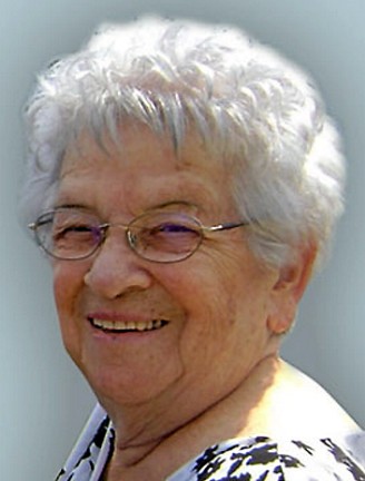 Mme Gertrude Lavoie