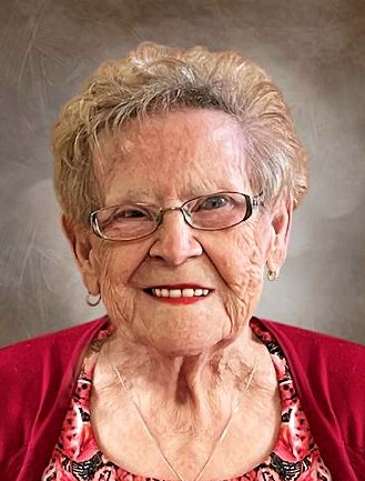 Mme Solange Côté
