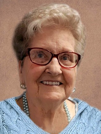 Mme Marie-Ange Lavoie Côté