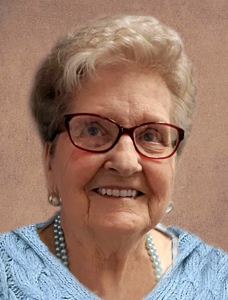 Mme Marie-Ange Lavoie Côté
