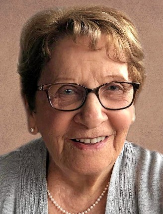 Mme Carmen Poirier