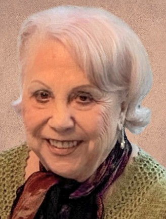 Mme Charlotte Girard