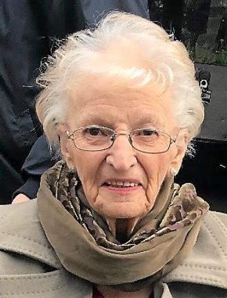 Madeleine Giroux née Cloutier