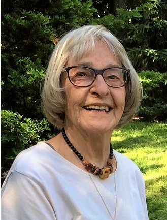 Aline Valcourt (née Roussel)