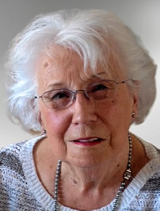 Carmen Côté (née St-Arnaud)
