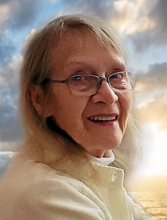 Mme Fernande Racine (née Dubé)
