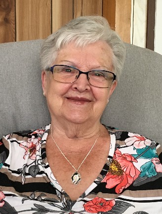 Mme Claire-Hélène Nadeau