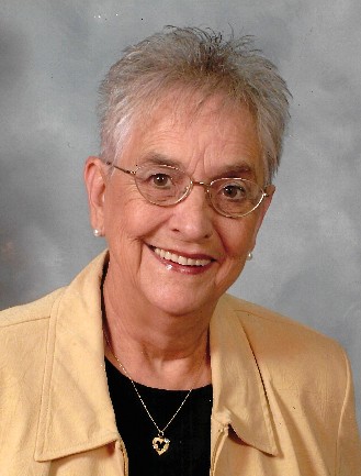 Mme Jeannine Carrière Cadieux