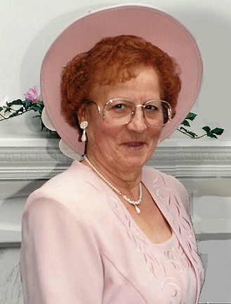 Mme Éva Lavergne