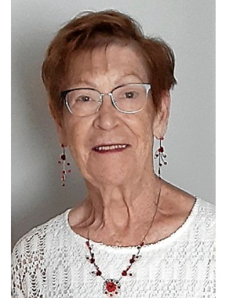 Réjeanne Legault (née Joanisse)