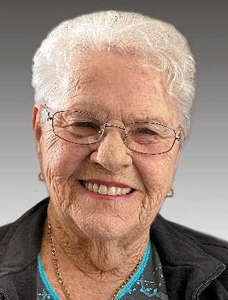 Mme Jeannine Duguay McMahon