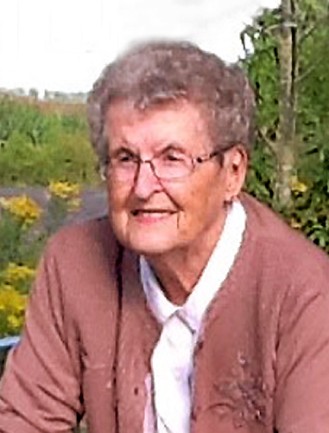 Mme Yvette Paquin