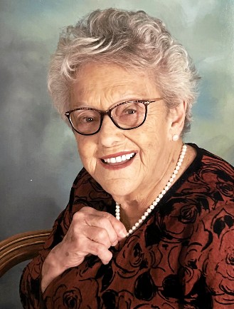 Mme Estelle Garceau Lacombe