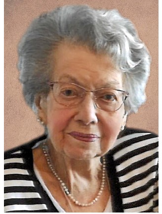 Mme Gabrielle Harvey Deschamps