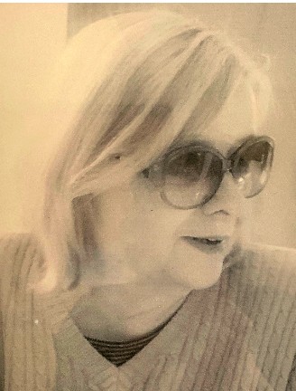 Mme Camille Babin