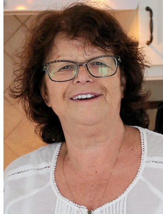Mme Claudette Girard