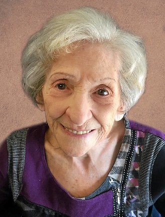 Mme Fernande Girard