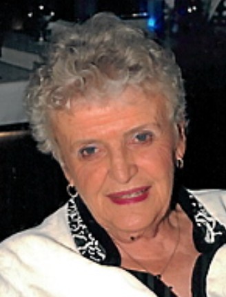 Huguette Drouin (née Riendeau)