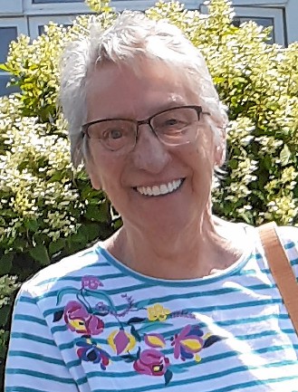 Mme Liliane Olney (Mérineau)