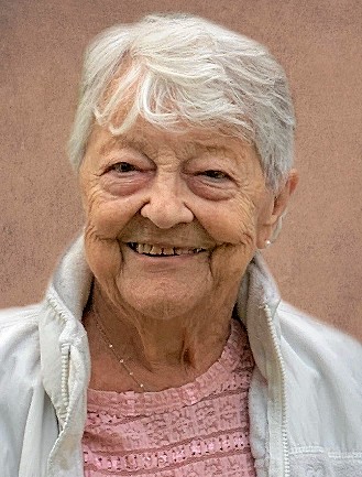 Mme Charlotte Labbé