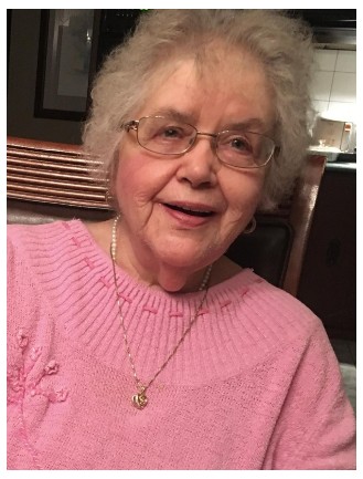 Jeannine St-Jacques (née Plouffe)