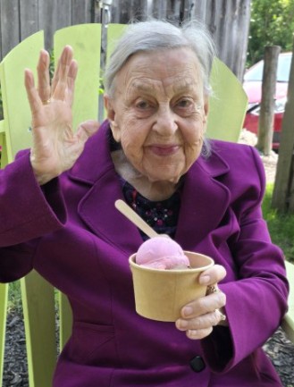 Thérèse Frere (née Brochu)