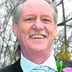 PAQUETTE RICHARD