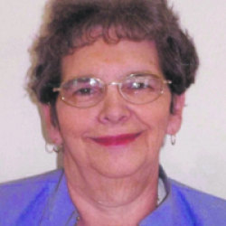 PARÉ EVELINE