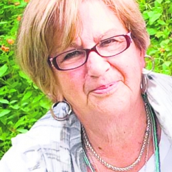 DUBÉ STELLA