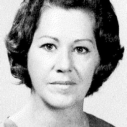 PERRY DOROTHY HÉLIE