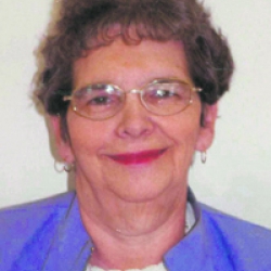 PARÉ EVELINE