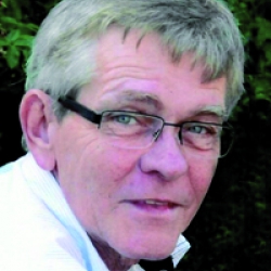 ROBERT YVES