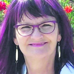 BOULIANNE DENISE