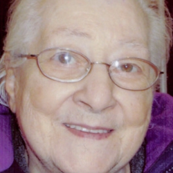BUSQUE LAURA