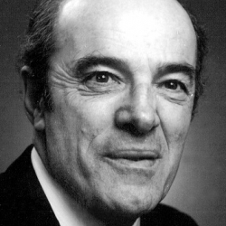 PAQUET René