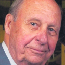 PARÉ Guy
